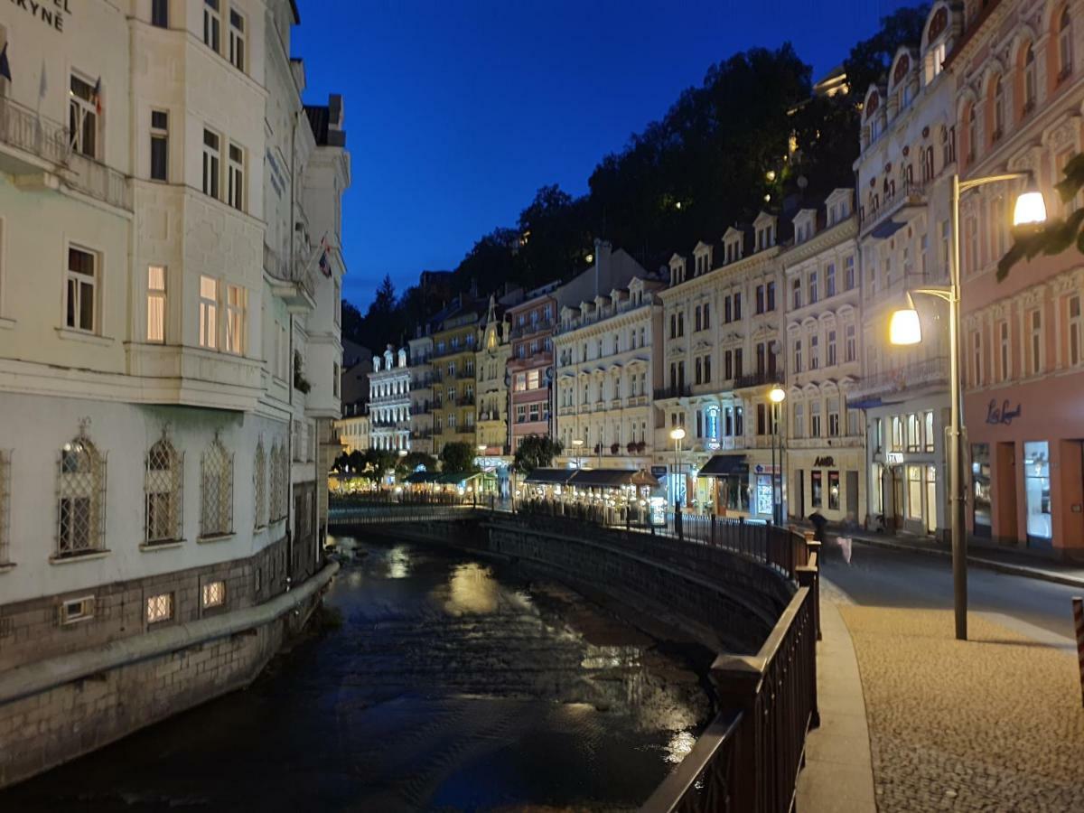 Madonna Apartments Karlovy Vary Esterno foto