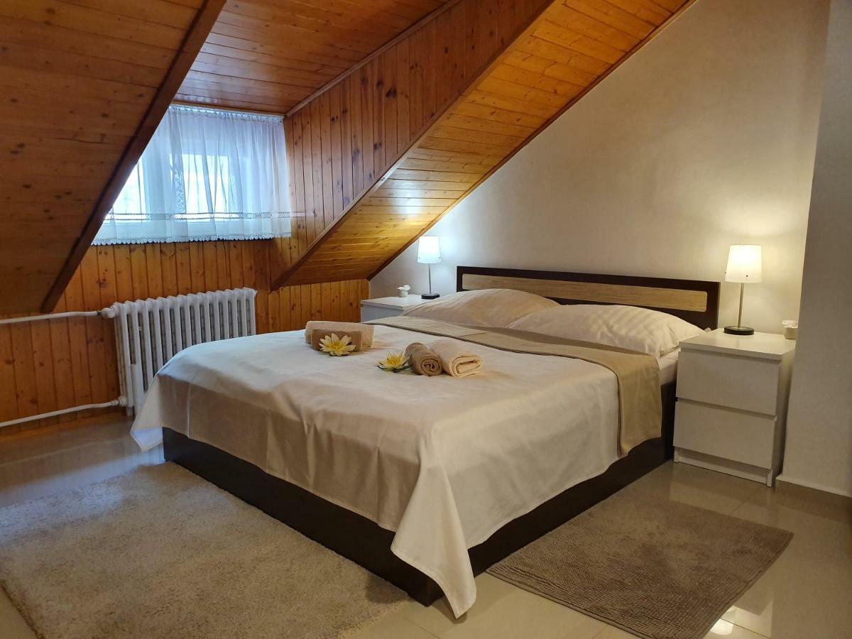 Madonna Apartments Karlovy Vary Esterno foto